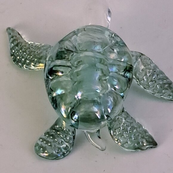 Vintage Hand Blown Light Green Glass Sea Turtle Figurine 3" - Picture 5 of 5